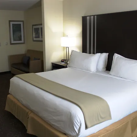 Holiday Inn Express Yorkton East By Ihg Exterior photo