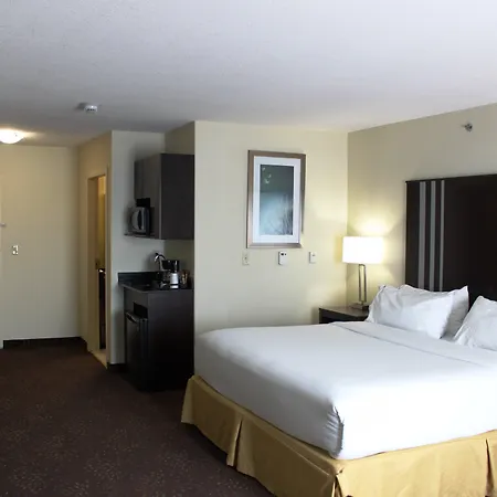 Holiday Inn Express Yorkton East By Ihg Exterior photo