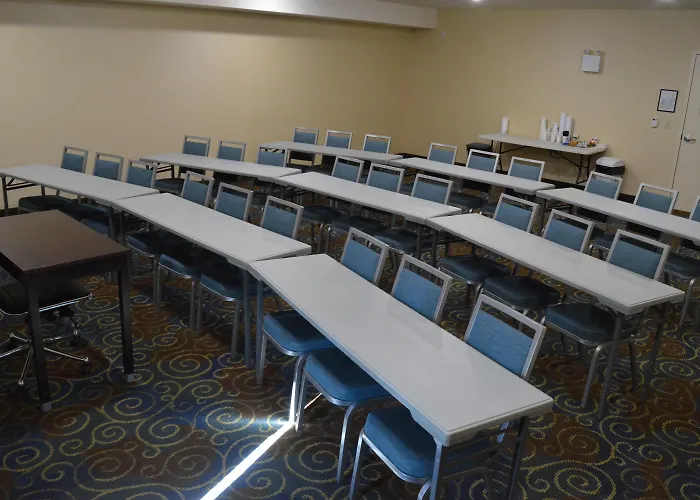 Holiday Inn Express Yorkton East By Ihg