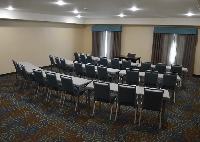 Holiday Inn Express Yorkton East By Ihg