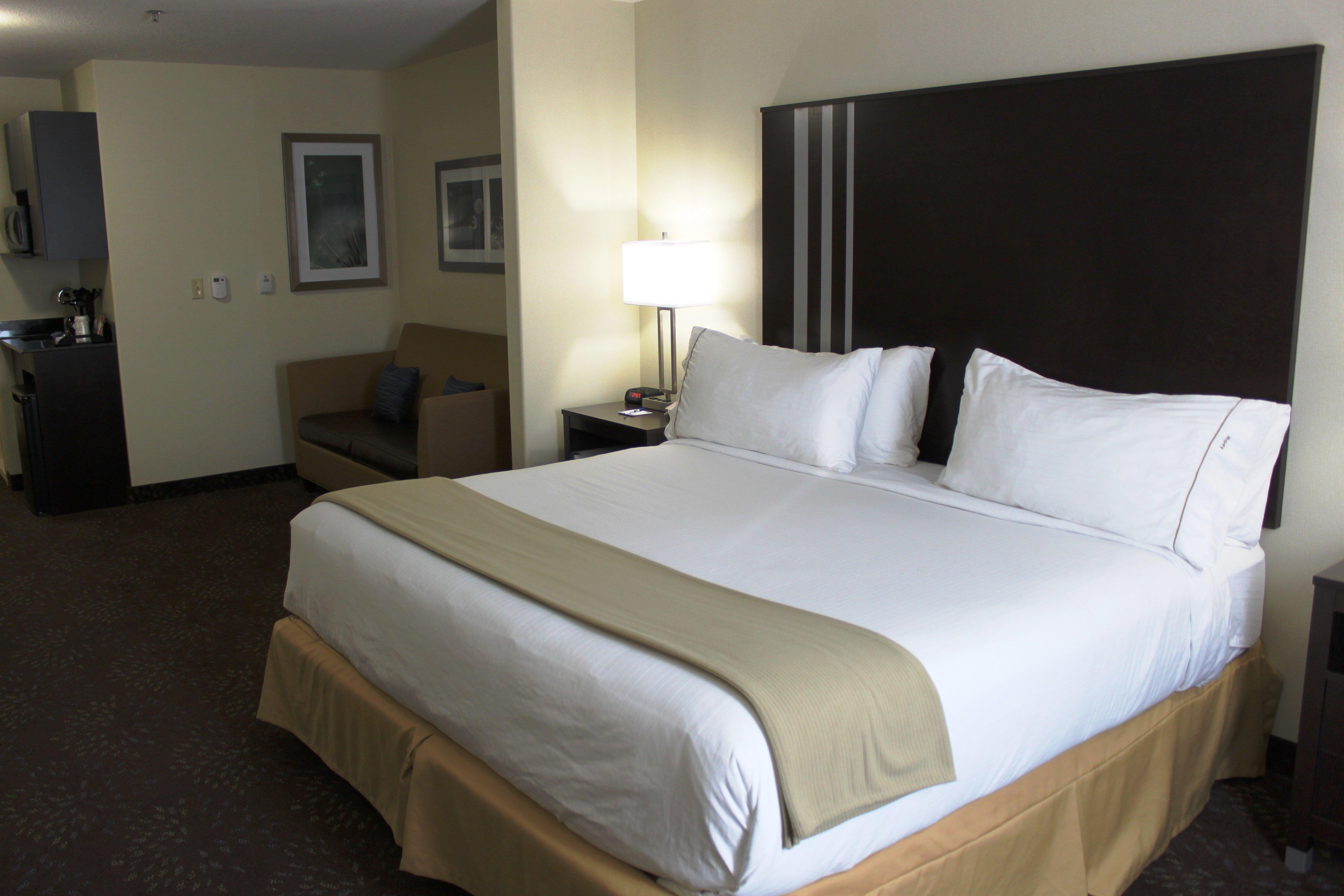 Express East By Ihg 2*
