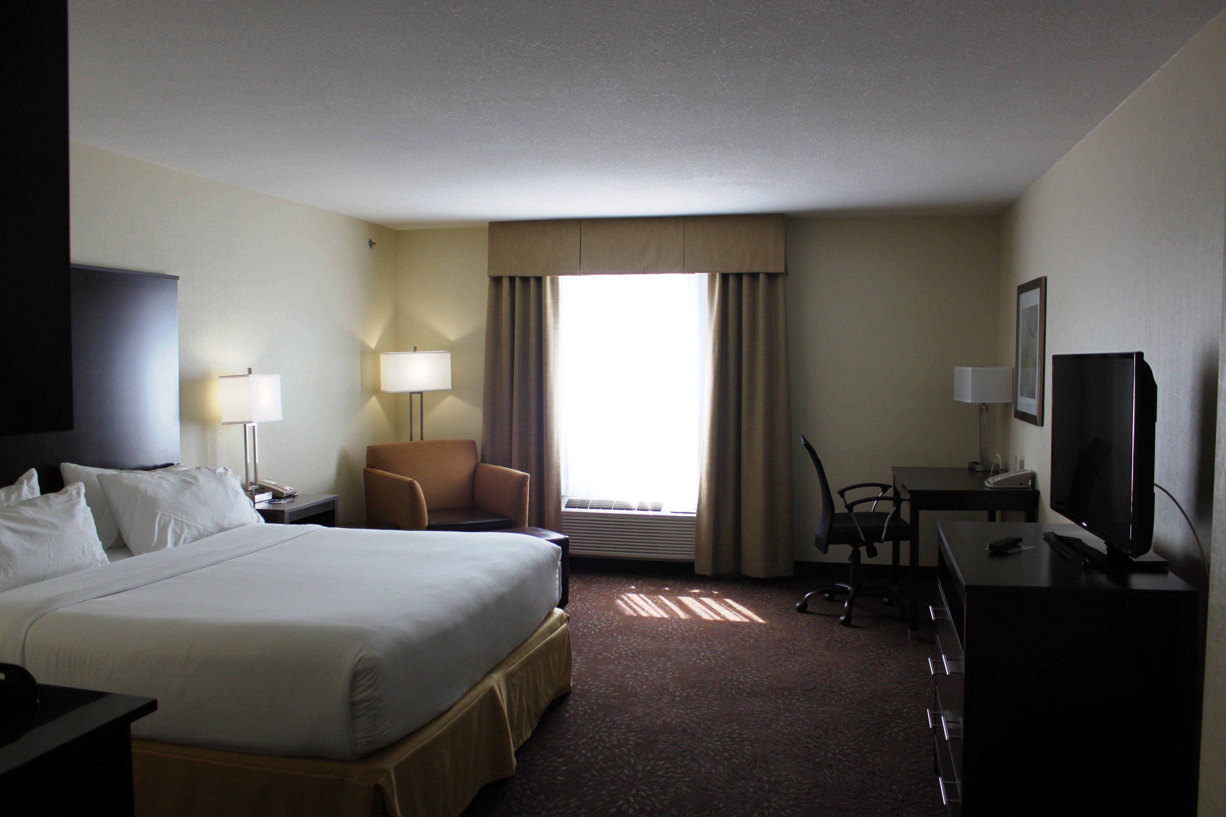 Express East By Ihg Hotel 2*