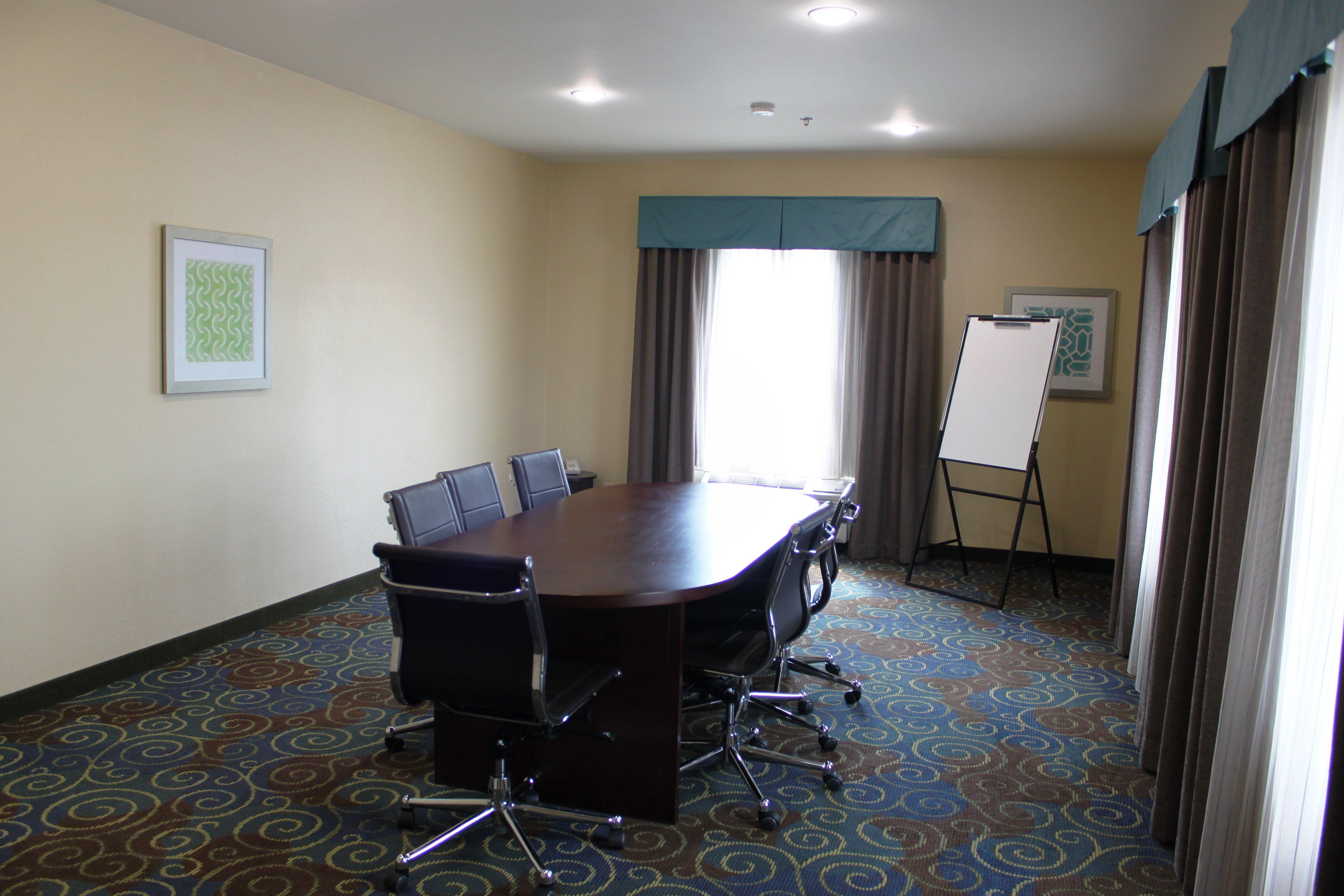 Express East By Ihg Hotel Yorkton