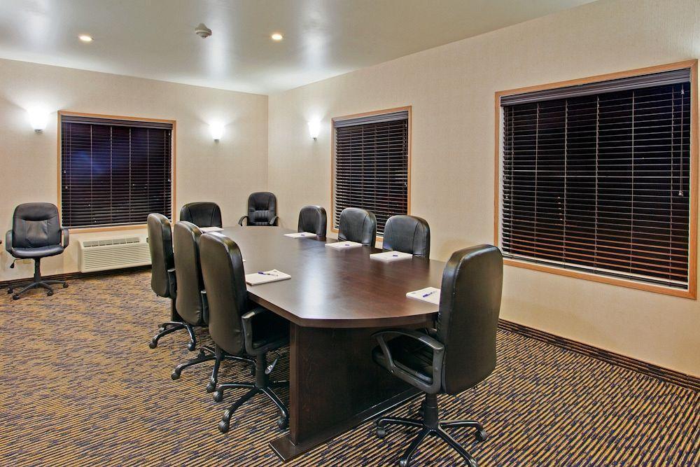 Hotel Express East By Ihg Yorkton